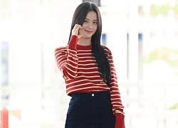 Jisoo lên đồ phong cách, netizen nhắc tên Thùy Tiên