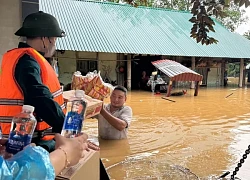 Khi ĐT Việt Nam đấu ĐT Thái Lan, dàn WAG lên đường cứu trợ vùng lũ