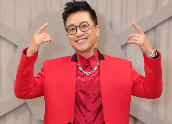 Tuấn Hưng thách làm liveshow để ủng hộ đồng bào lũ lụt và lời hồi đáp "ứng trước 3 tỷ" của thợ hát Duy Mạnh