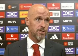 Ten Hag nói chuyện nghiêm túc với 2 ngôi sao MU vào giữa trận