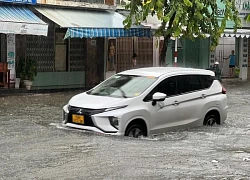 Áp thấp mạnh lên thành bão trong 12 giờ tới, tăng tốc vào miền Trung