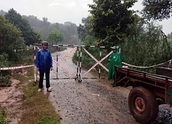 Bình Phước: Mưa lớn, xuất hiện nhiều điểm ngập và sạt lở nghiêm trọng