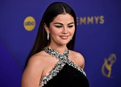 Tỷ phú Selena Gomez thăng hạng nhan sắc trên thảm đỏ