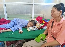 Xót xa câu nói của bé gái duy nhất sống sót trong gia đình bị nạn ở Làng Nủ: "Con muốn về với mẹ!"