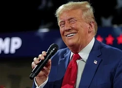 Ông Trump nhận xét làm tổng thống nguy hiểm hơn lái xe đua