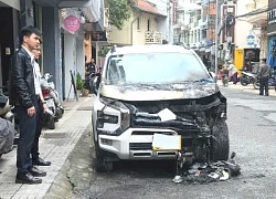 Công an vào cuộc điều tra vụ ô tô bốc cháy trên phố ở Đà Lạt