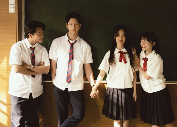 Hoàng Duyên kết hợp với Lou Hoàng trong MV ngôn tình