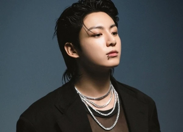 Jung Kook (BTS) phá vỡ kỷ lục solo của nghệ sĩ Kpop