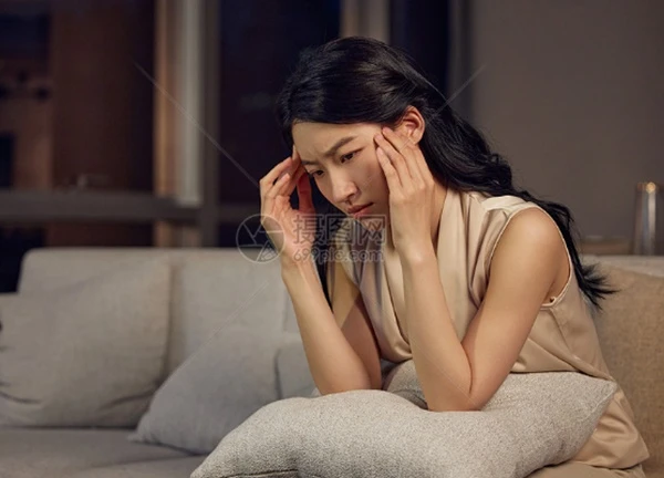 Bàng hoàng khi nghe chị dâu đối đáp mẹ chồng, tôi càng sốc hơn khi chị ta "xúi" chồng mắng em gái