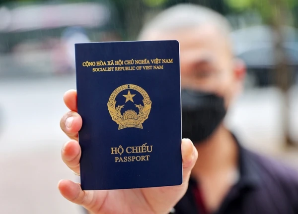 Chưa được xóa án tích có được xuất cảnh không?