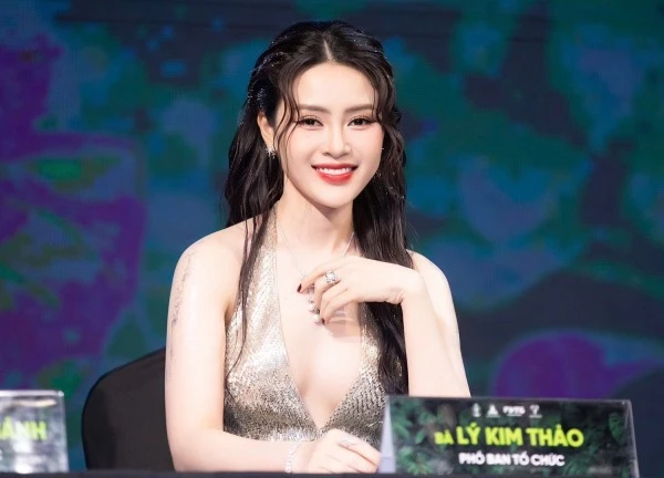 Hoa hậu Lý Kim Thảo khoe nhan sắc quyến rũ trên cương vị mới - Phó Ban tổ chức Miss Earth Vietnam 2025