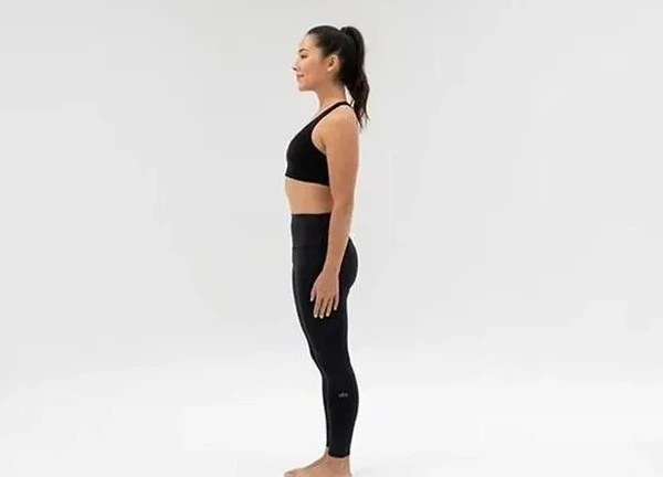 Giảm mỡ thừa với hai bài tập yoga đơn giản tại nhà