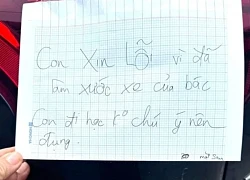 Lời xin lỗi đặc biệt của nam sinh đụng vào ô tô đậu bên đường