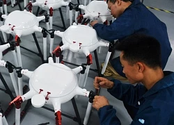 Trung Quốc ra mắt drone vừa bay và lặn, phóng từ tàu ngầm