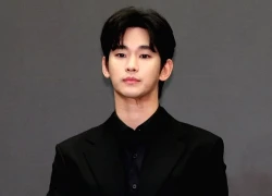 Ai là "bạn gái bí mật" nhận 150 lá thư tình mùi mẫn từ Kim Soo Hyun?