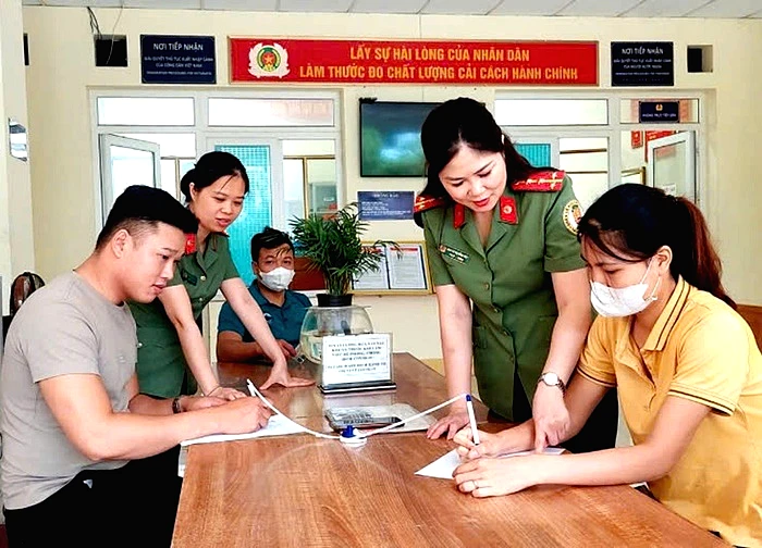 Bị phạt 10 triệu đồng vì để người nước ngoài ở công ty không khai báo