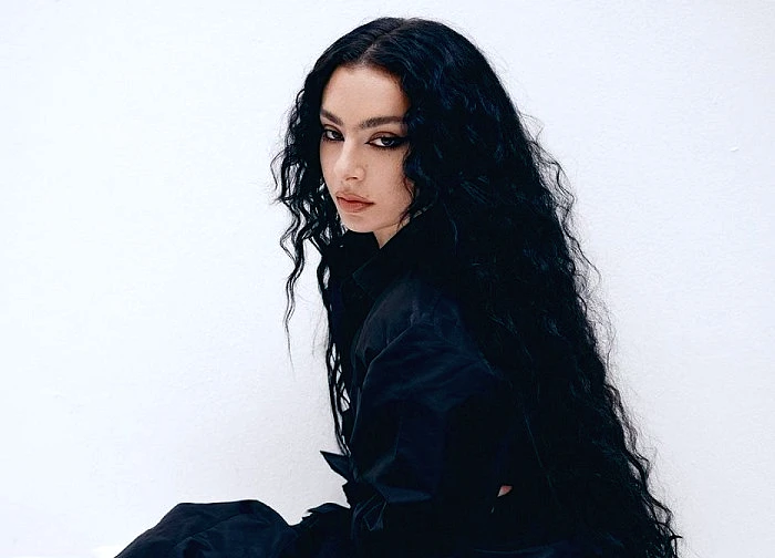 Nữ ca sĩ cô lập Rosé (BLACKPINK)