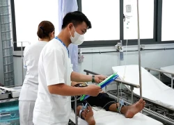 Sau cuộc nhậu, nữ sinh 14 tuổi bất ngờ co giật, hôn mê sâu