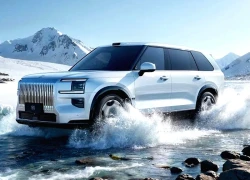 SUV dài hơn Mercedes-Benz GLS, công suất 1.381 mã lực, giá gần 1,7 tỷ đồng