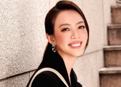 Thu Trang gợi cảm ở tuổi 41, tiết lộ chuyện ghen tuông của Tiến Luật