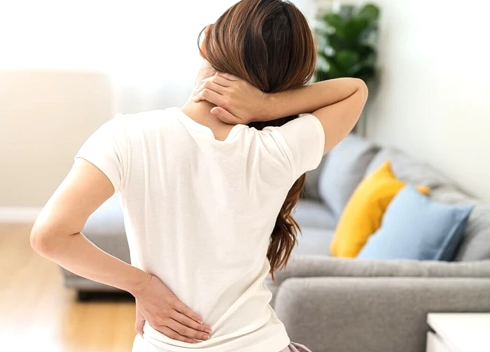 Đau vai kéo dài, người phụ nữ đi khám phát hiện loạt tổn thương nghiêm trọng