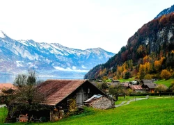 Iseltwald: Lãng mạn mùa thu ở ngôi làng 'Hạ cánh nơi anh'