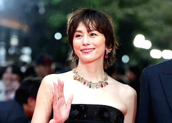 Vụ nữ diễn viên bị điều tra ma túy: Sự nghiệp lao dốc, phim mới dừng sản xuất