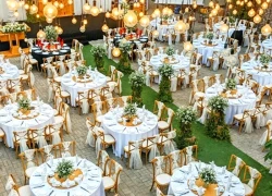 Chú tôi đặt 100 bàn tiệc cưới xa hoa cho con nhưng làng xóm không ai đến: Khi tiền không mua được nghĩa tình