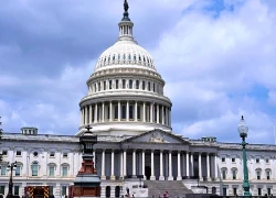 Thượng viện Mỹ thông qua nghị quyết chấm dứt các mức thuế quan toàn cầu