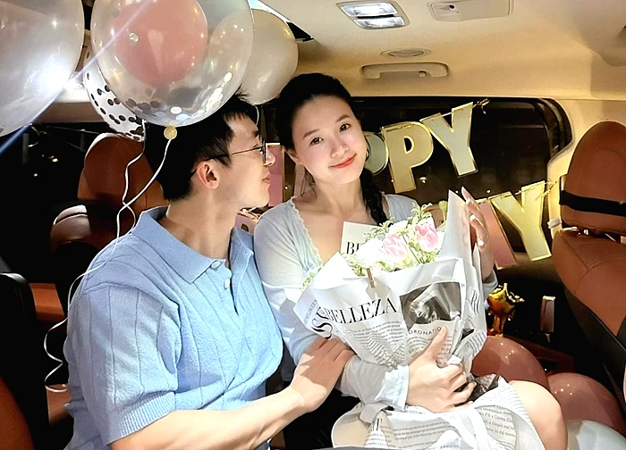 Bàn tay lạ lùng của Midu - vợ thiếu gia Minh Đạt