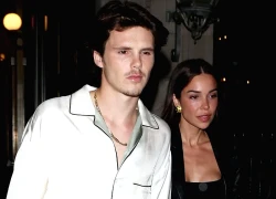 Chuyện tình lệch 10 tuổi của con trai Beckham bị chế giễu