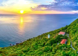 Du khách tấp nập khám phá vẻ đẹp bán đảo Sơn Trà