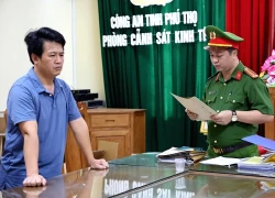 Hai giám đốc sản xuất hàng triệu bình chữa cháy giả