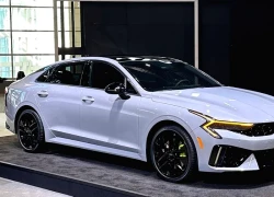 KIA K5 tháng 10.2025: Sedan hạng D giá tốt 'FULL' công nghệ