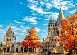 Sáu thành phố châu Âu níu chân lữ khách mùa thu