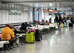 Sân bay Munich lại đóng cửa, hàng nghìn hành khách bị ảnh hưởng