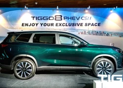 SUV PHEV công suất 275 mã lực, giá hơn 1 tỷ đồng, so kè cùng Toyota Fortuner