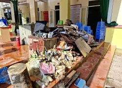 Trường ở Tuyên Quang tan hoang do lũ dữ, hơn 200 em nhỏ sơ tán, cần hỗ trợ