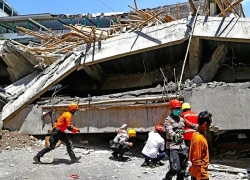 Vụ sập trường nội trú ở Indonesia: Số người chết tăng lên ít nhất 54