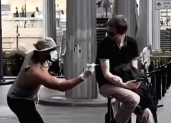 TikToker vào tù vì trò chơi khăm đâm kim tiêm người lạ trên phố
