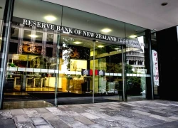 Loạt quyết định lãi suất bất ngờ tại châu Á hé lộ bất ổn kinh tế gia tăng