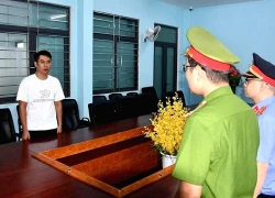 Mang dao và xăng đi đe dọa giết người do mâu thuẫn đất đai