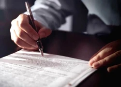 Chê vợ ăn bám, chồng tôi viết di chúc ở tuổi 40 và cái kết đầy nước mắt