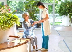 Chi 74 triệu/tháng sống ở viện dưỡng lão cao cấp, vợ chồng U80 'bỏ trốn' sau 3 tháng