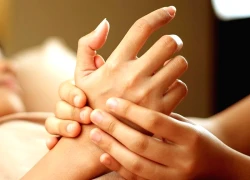 Cứ nghĩ tê tay do mỏi, ai ngờ mắc bệnh nguy hiểm