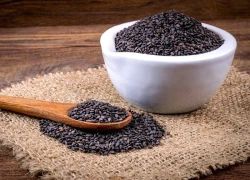 Hạt vừng đen Siêu thực phẩm nuôi dưỡng tóc và làn da từ bên trong