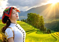 Mê mải nắng thu rót vàng trên ruộng bậc thang Mù Cang Chải