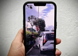 Tài xế xe tải chặn đầu, đập phá kính ô tô ở TPHCM