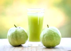 Uống nước ép ổi mỗi ngày có giúp da căng bóng, chống lão hóa?