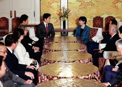 Đảng LDP đạt thỏa thuận liên minh, Nhật Bản sắp có nữ thủ tướng đầu tiên
